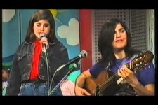 Aqui é o meu país – Bia Bedran e Julieta Bedran